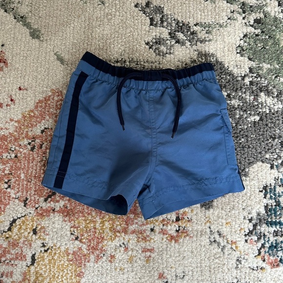 TKS Basics side striped Baby Boy Hybrid Shorts Size 12 Months - Picture 3 of 7
